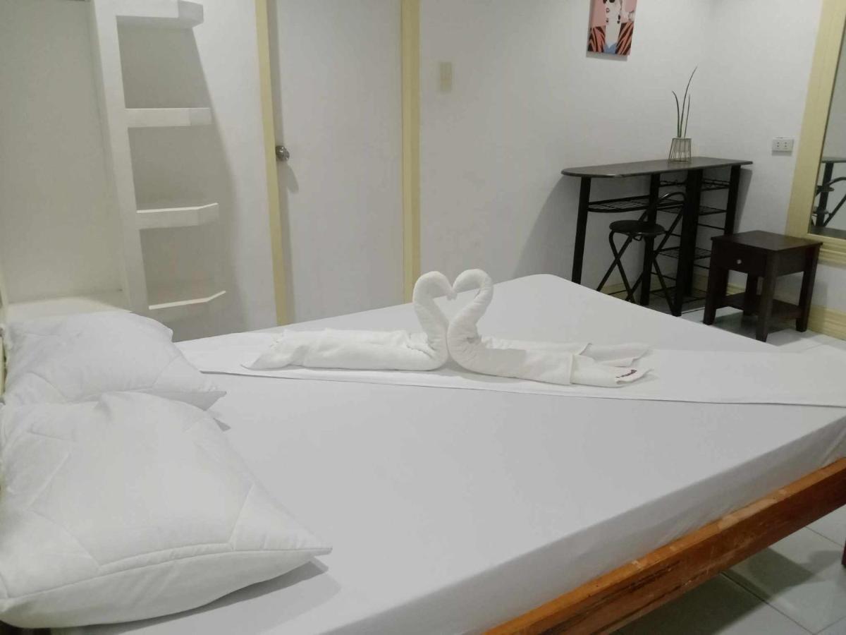 Bountiful Inn Puerto Princesa Esterno foto