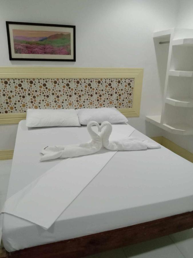 Bountiful Inn Puerto Princesa Esterno foto