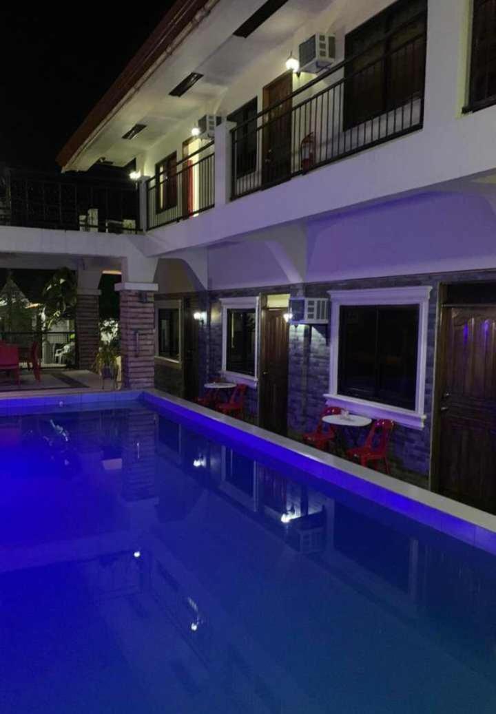 Bountiful Inn Puerto Princesa Esterno foto